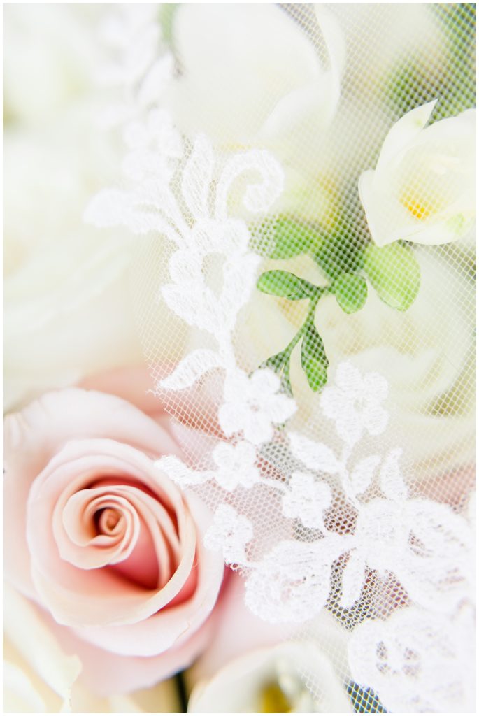 bridal veil on white and pink wedding bouquet