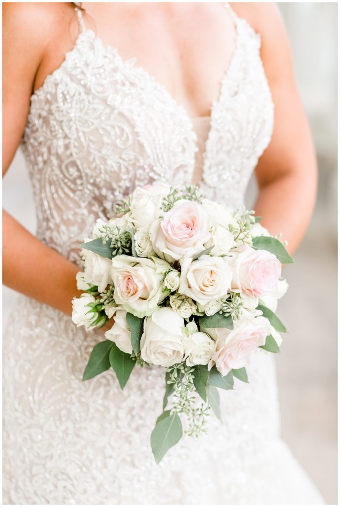 white and green bridal bouquet
