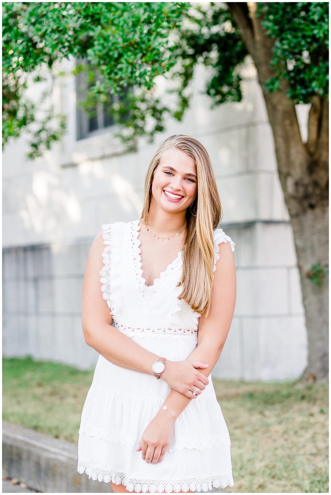 A Downtown Guntersville Senior Session Savana Furlough